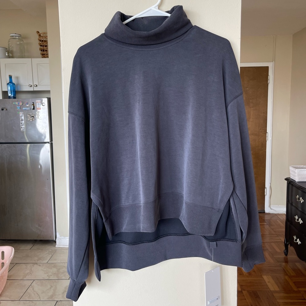 Lulu Softstreme turtleneck pullover